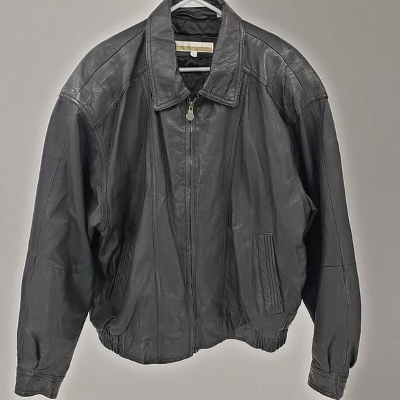 Perry Ellis  Men's Lg. Black 100% Leather Bikers‎ Bonber Jacket.  (0755) - Picture 1 of 6